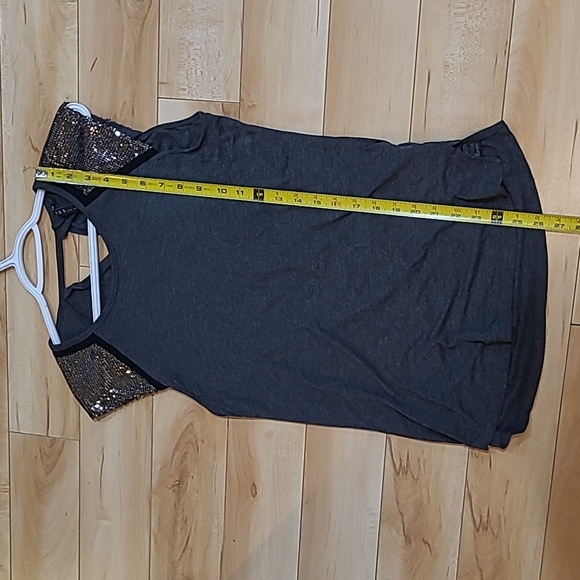 Guess women's small sleeveless shirt - Picture 5 of 6